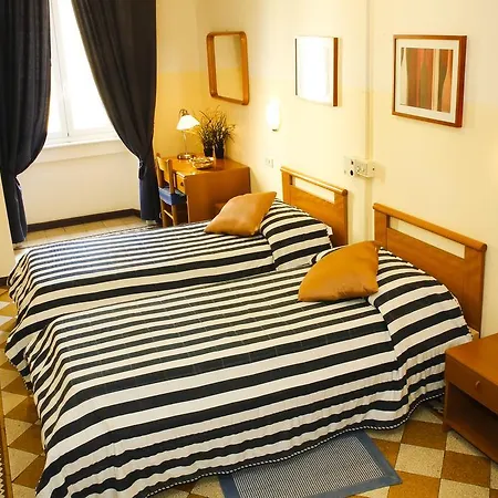 Hotel Garisenda Bolonia